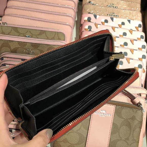 COACH F25962 Accordion Zip Wallet Checker Heart TERRACOTTA MULTI/LIGHT GOLD